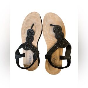 Annie Comfort Black Beaded T Strap Sandals Size 9W NWOT